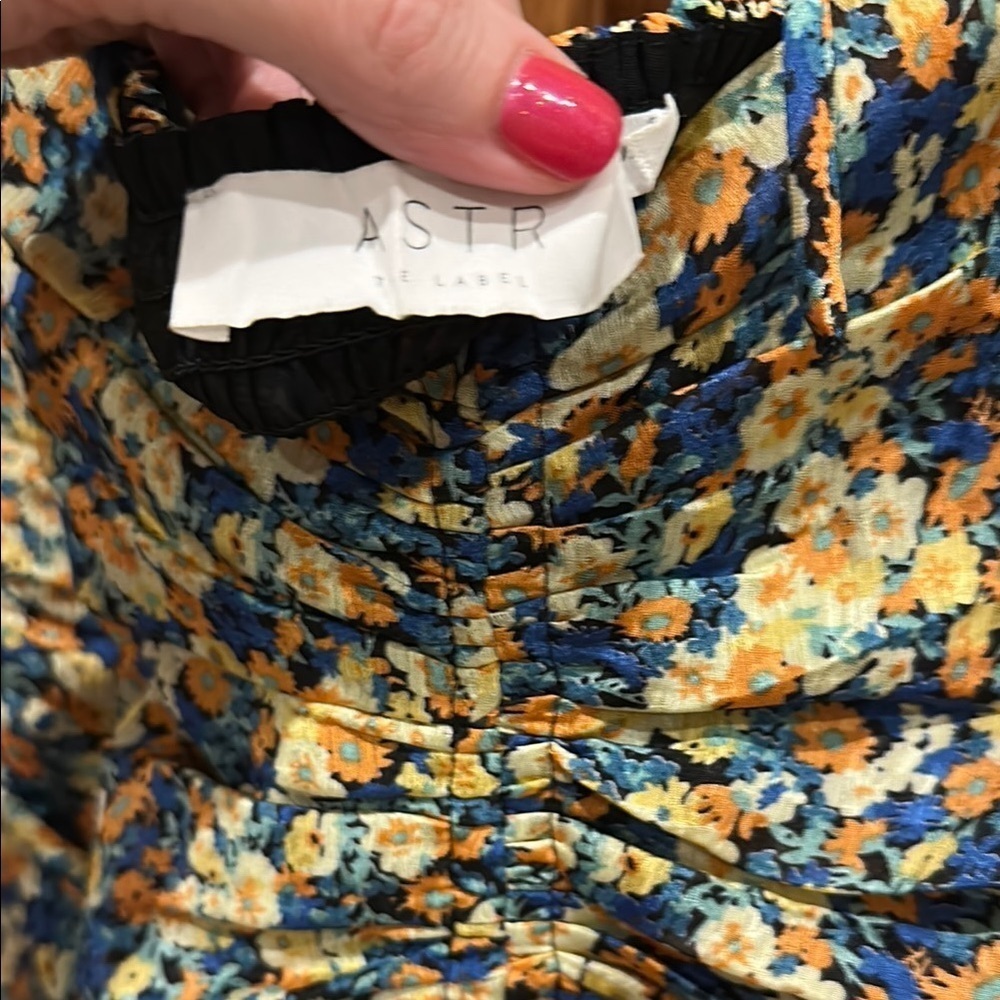 Astr Yellow and Blue Ruched Floral Crop Blouse​​​​​ - Picture 4 of 8